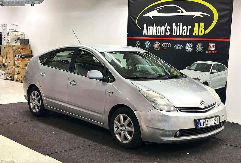 Silver Begagnad 2008 Toyota Prius Halvkombi | 49 900 kr (Marknadspris) - Bild 1/4