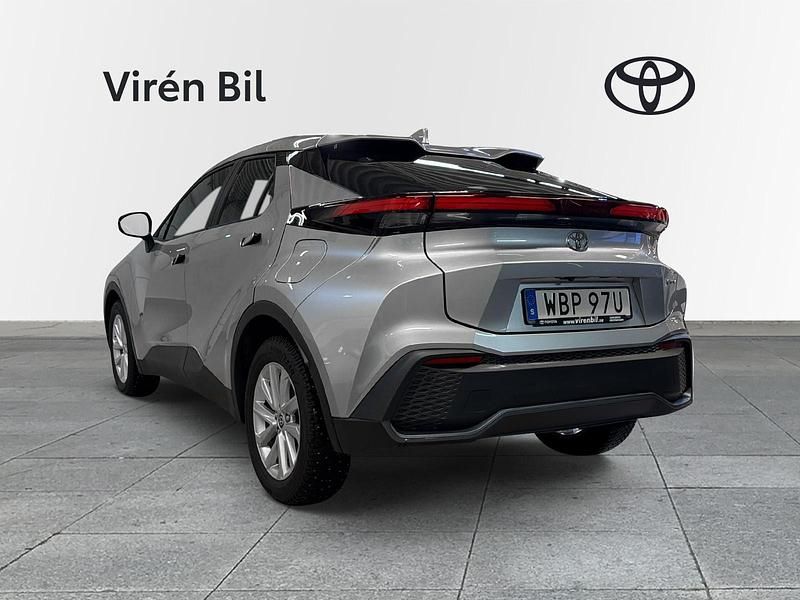 Begagnad Toyota C-HR Active 141 HK (103 kW) 2024 Silver SUV