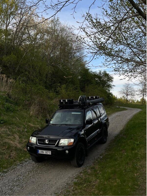 Svart Begagnad 2006 Mitsubishi Pajero SUV | 140 000 kr - Bild 1/4