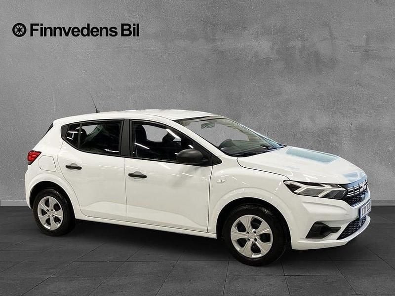 Begagnad Dacia Sandero Essentiel 91 HK (66 kW) 2023 Vit