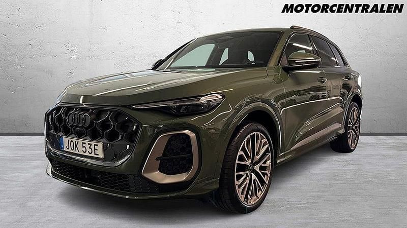 Grön Begagnad 2024 Audi Q5 S-line plus SUV | 679 000 kr - Bild 1/4