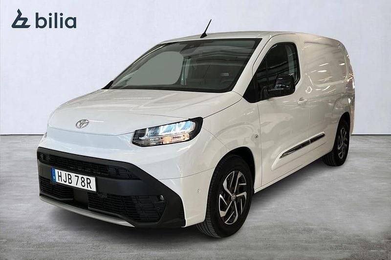 Vit Begagnad 2024 Toyota Proace City City Minibuss | 399 900 kr (Lite dyr) - Bild 1/4