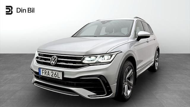 Silver Begagnad 2023 VW Tiguan R-line SUV | 389 900 kr (Lite dyr) - Bild 1/4