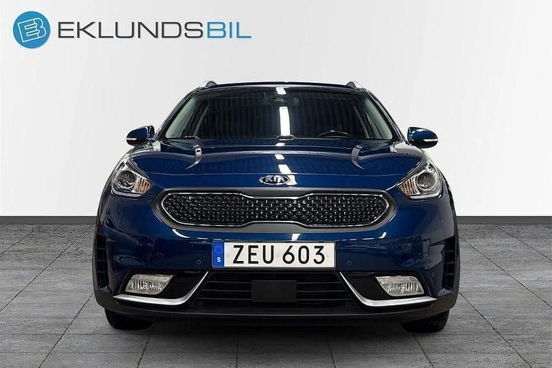 Begagnad Kia Niro Advance 141 HK (103 kW) 2017 Blå SUV
