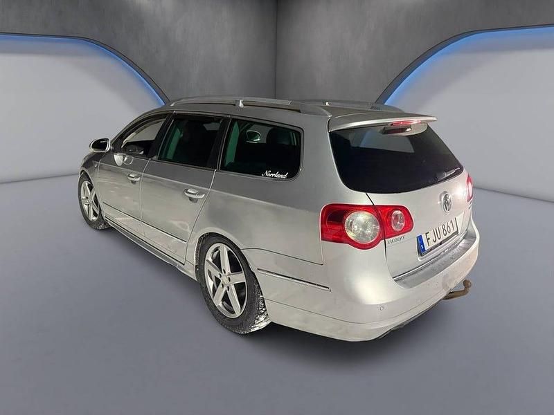 Begagnad VW Passat Sportline 170 HK (125 kW) 2010 Silver Kombi