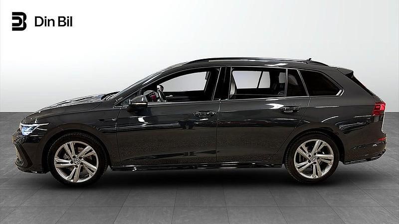 Begagnad VW Golf VIII R-line 150 HK (110 kW) 2023 Urano grey Kombi