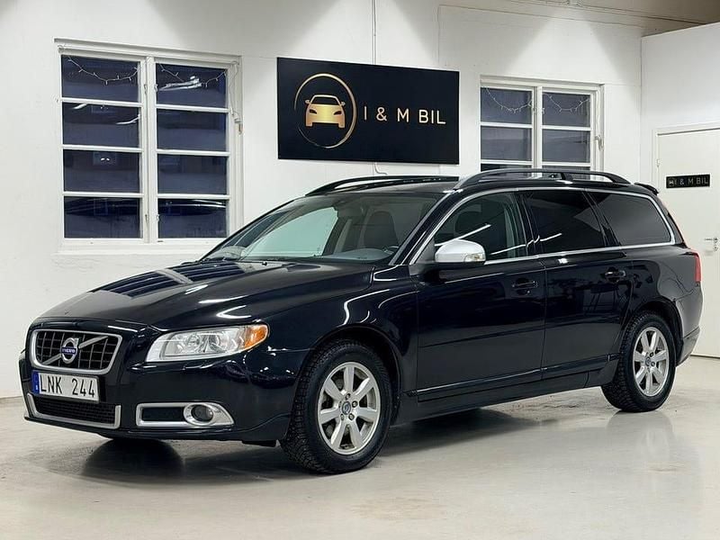 Svart Begagnad 2010 Volvo V70 R-Design Kombi | 89 900 kr (Marknadspris) - Bild 1/4