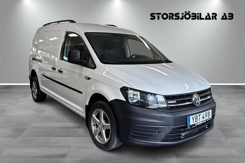 Vit Begagnad 2016 VW Caddy Maxi Minibuss | 159 000 kr (Marknadspris) - Bild 1/4