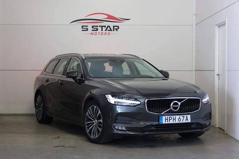 Begagnad Volvo V90 Momentum 191 HK (140 kW) 2020 Mörkgrå (grå) Kombi