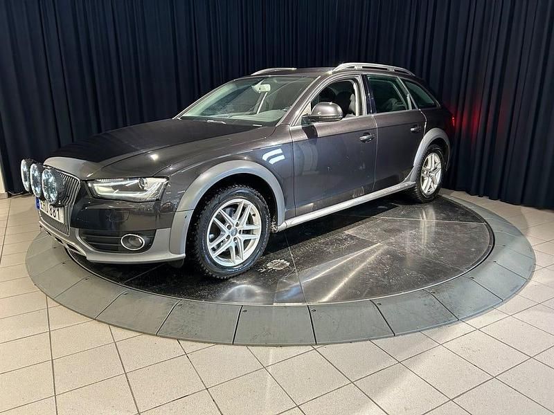 Begagnad Audi A4 Allroad 150 HK (110 kW) 2014 Grå Kombi