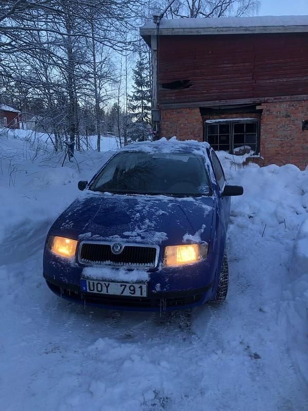Begagnad 2004 Skoda Fabia | 6 000 kr (Superpris) - Bild 1/3