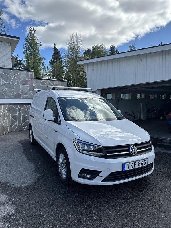 Vit Begagnad 2018 VW Caddy Maxi Minibuss | 145 000 kr (Marknadspris) - Bild 1/4