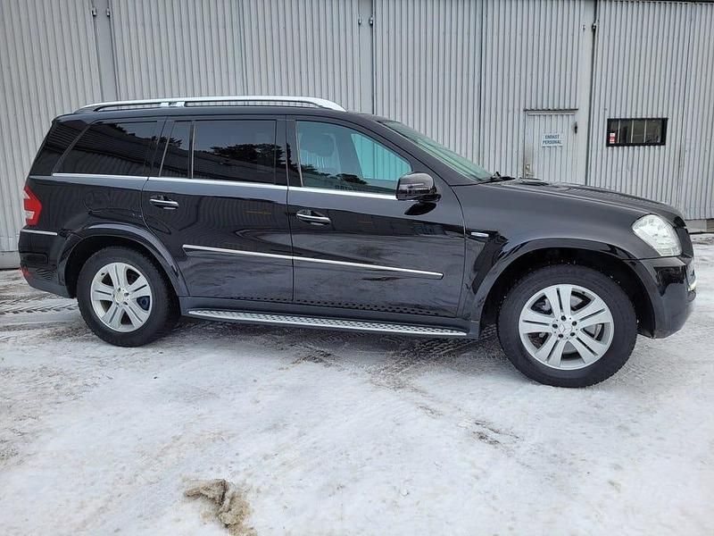Begagnad Mercedes GL350 224 HK (164 kW) 2010 Svart SUV