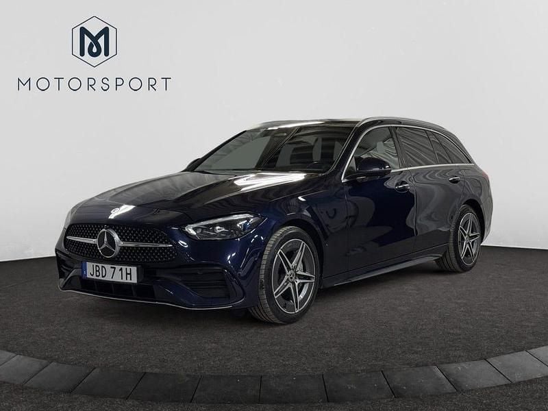 Blå metallic Begagnad 2022 Mercedes C300 AMG line | 359 900 kr - Bild 1/3