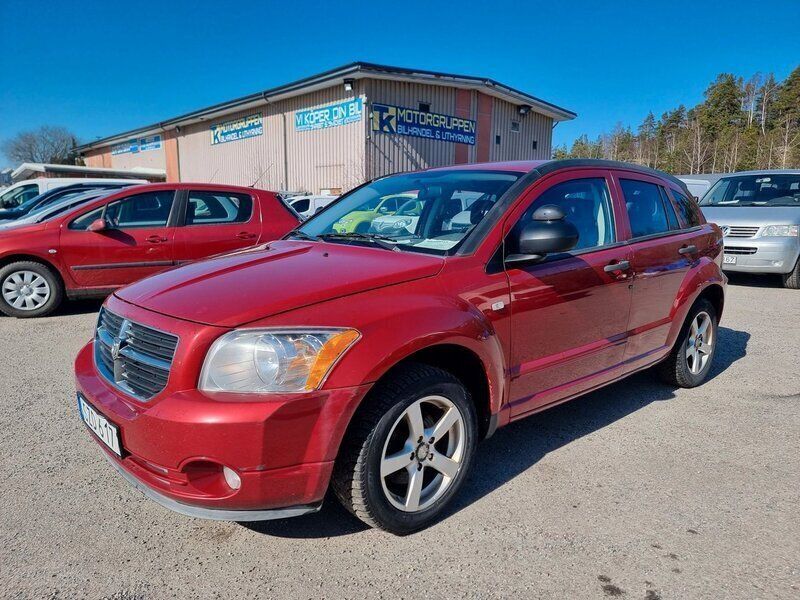 Röd Begagnad 2006 Dodge Caliber SUV | 29 900 kr - Bild 1/4