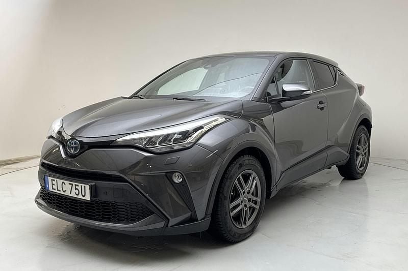 Mörkgrå Begagnad 2022 Toyota C-HR Edition SUV | 249 000 kr (Bra pris) - Bild 1/4