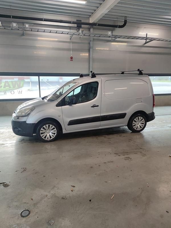 Begagnad 2013 Citroën Berlingo Van | 48 000 kr (Bra pris) - Bild 1/4