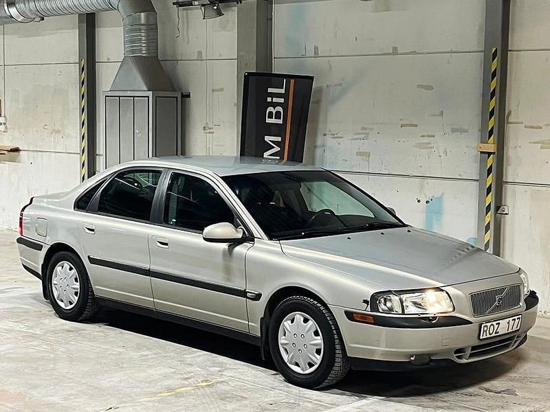 Begagnad Volvo S80 170 HK (125 kW) 2001 Gråmet Sedan