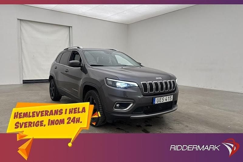 Grå Begagnad 2018 Jeep Cherokee SUV | 219 800 kr (Lite dyr) - Bild 1/3