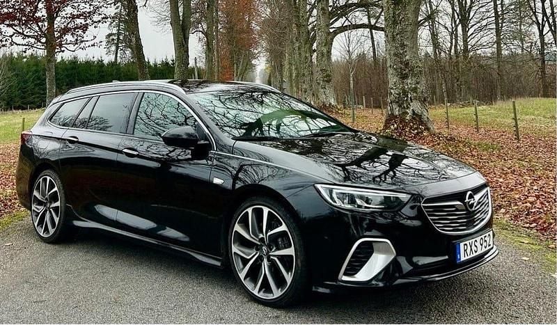 Begagnad 2018 Opel Insignia Kombi | 160 000 kr (Marknadspris) - Bild 1/4