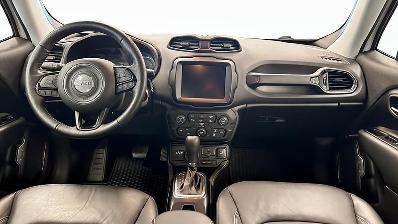Begagnad Jeep Renegade 240 HK (176 kW) 2022 Vit SUV