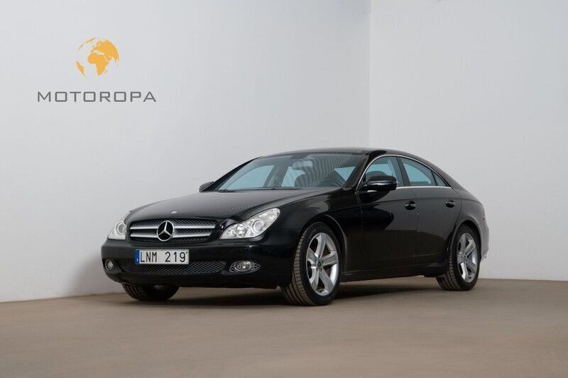Svart Begagnad 2010 Mercedes CLS300 Sportkupé | 159 000 kr - Bild 1/4