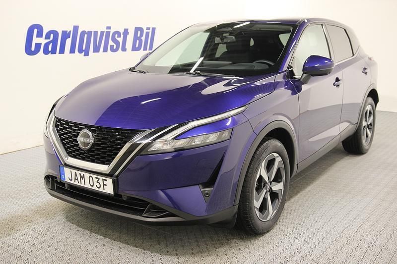Blå metallic Begagnad 2023 Nissan Qashqai N-Connecta SUV | 304 000 kr (Marknadspris) - Bild 1/4