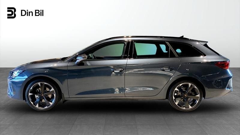 Ny Cupra Leon 150 HK (110 kW) 2025 Mörkgrå (magnetic tech metallic) Kombi