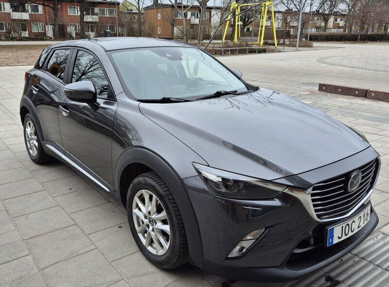Grå Begagnad 2017 Mazda CX-3 SUV | 173 000 kr (Lite dyr) - Bild 1/4
