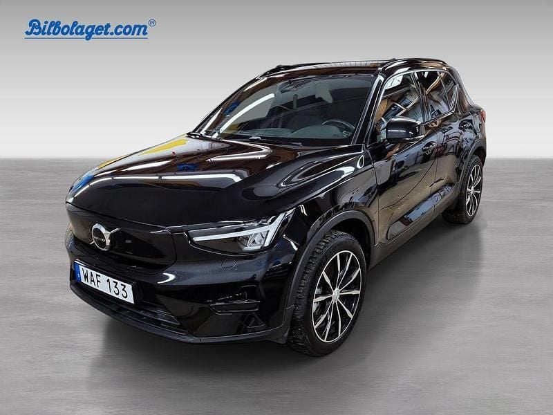 Begagnad Volvo XC40 Core 175 kW (238 HK) 2023 Svart SUV