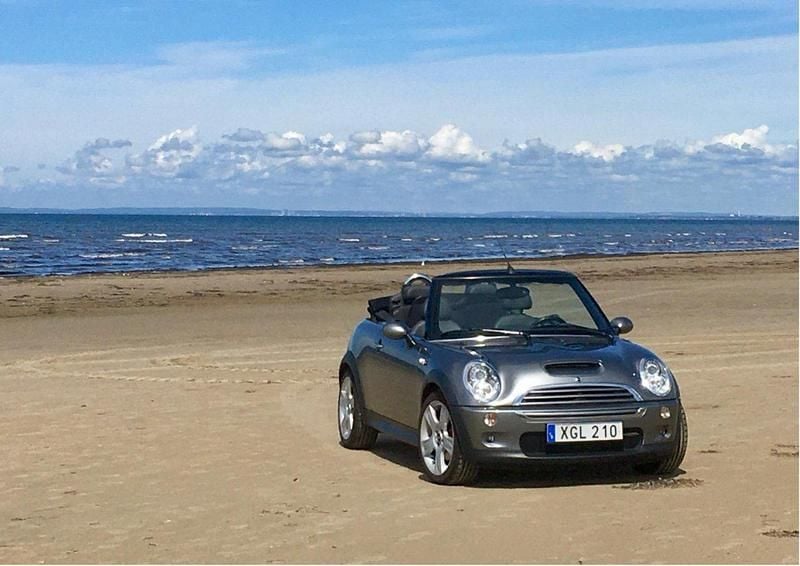 Grå Begagnad 2006 Mini John Cooper Works Cabriolet Cab | 135 000 kr - Bild 1/4
