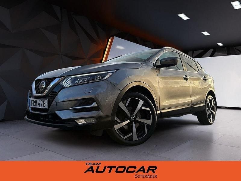 Grå Begagnad 2020 Nissan Qashqai Tekna SUV | 208 900 kr (Marknadspris) - Bild 1/4