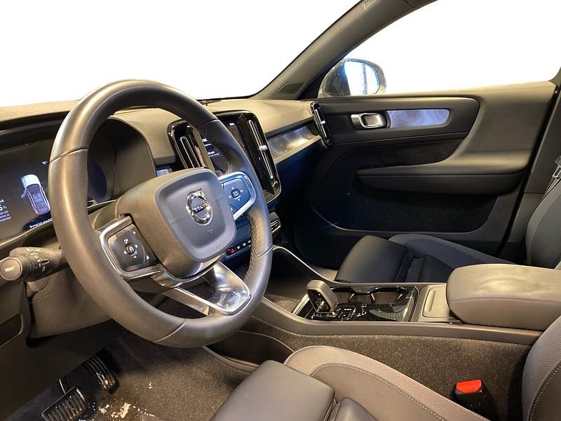 Begagnad Volvo C40 Single Motor 2023 Silver SUV