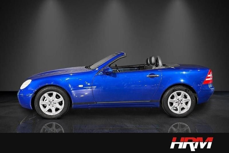 Begagnad Mercedes SLK200 193 HK (141 kW) 1997 Blå Cab