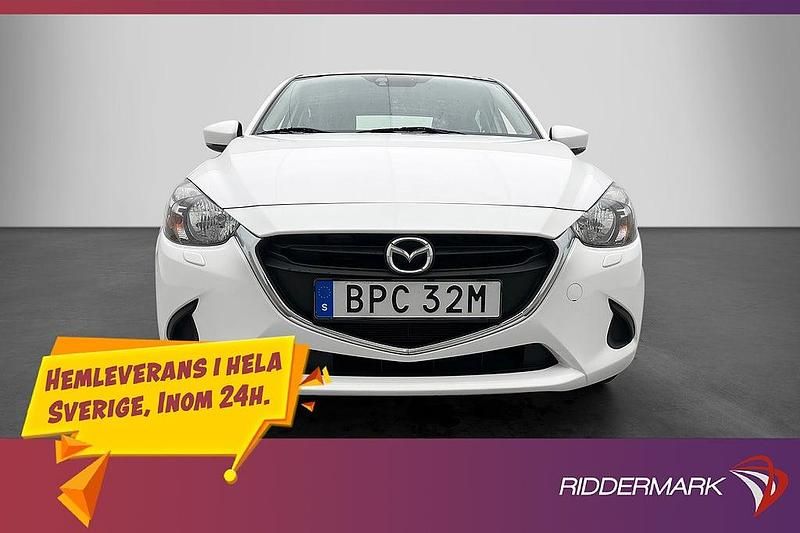 Vit Begagnad 2019 Mazda 2 Halvkombi | 149 900 kr (Marknadspris) - Bild 1/3