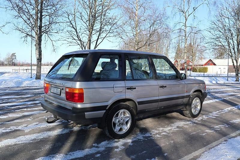 Begagnad Land Rover Range Rover 224 HK (164 kW) 1995 Grå SUV