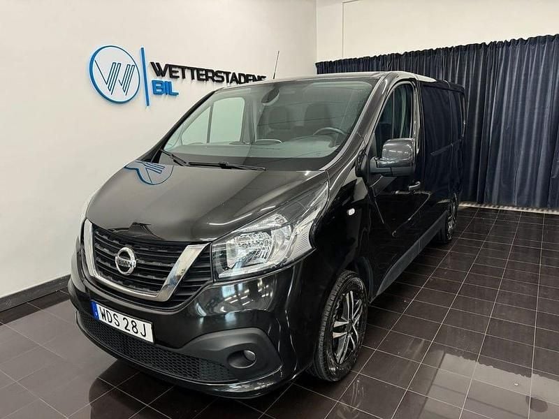 Svart Begagnad 2019 Nissan NV300 Van | 179 800 kr (Marknadspris) - Bild 1/4