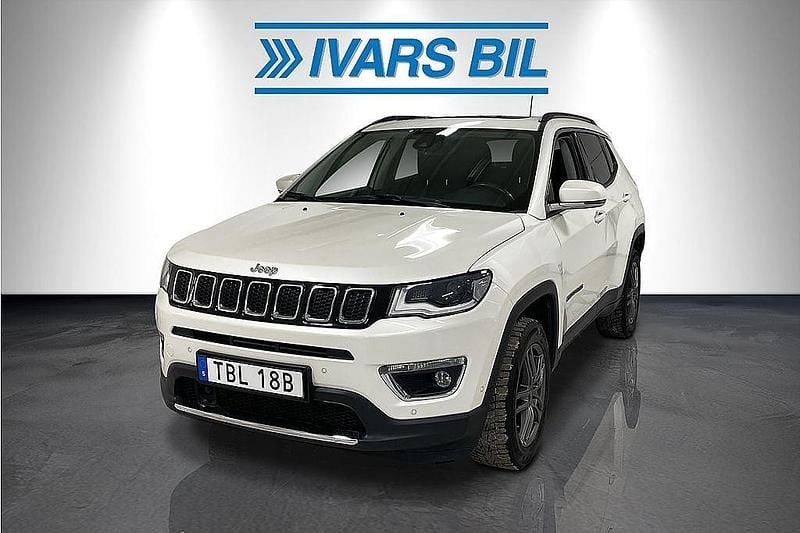 Vit Begagnad 2019 Jeep Compass Limited SUV | 214 900 kr (Marknadspris) - Bild 1/4