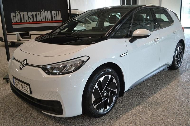 Vit Begagnad 2022 VW ID.3 Pro Performance Halvkombi | 243 000 kr (Marknadspris) - Bild 1/4