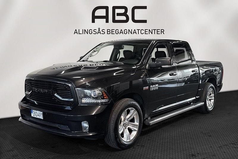 Svart Begagnad 2018 Dodge Ram Pickup | 319 000 kr (Bra pris) - Bild 1/4