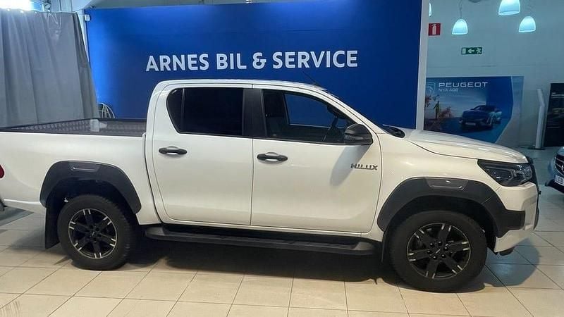 Begagnad Toyota HiLux 204 HK (150 kW) 2021 Vit Pickup