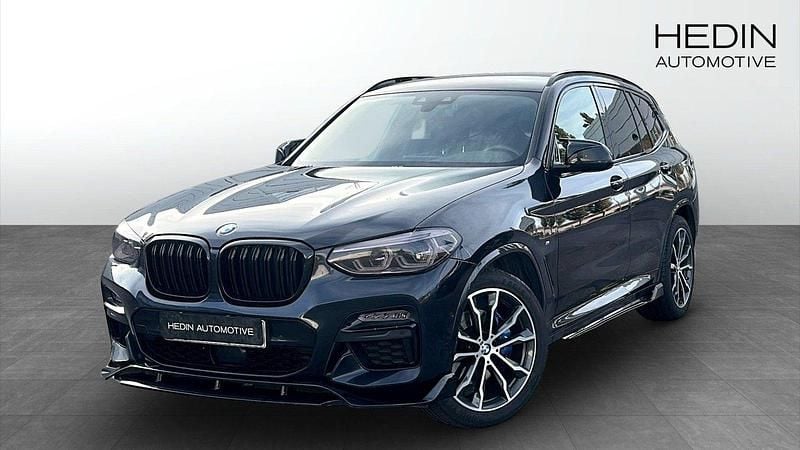 Svart (black) Begagnad 2018 BMW X3 M Sport SUV | 378 700 kr (Marknadspris) - Bild 1/4