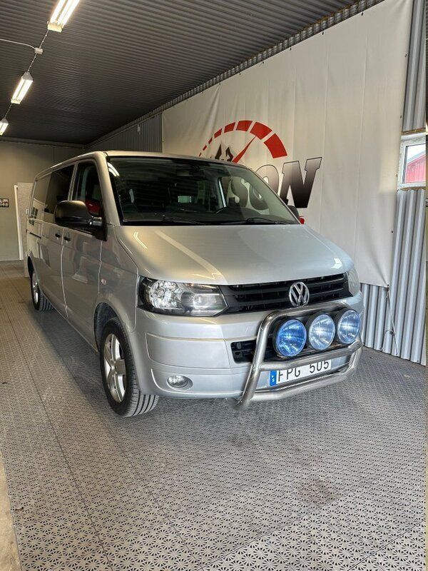Silver Begagnad 2010 VW T5 Van | 99 900 kr (Marknadspris) - Bild 1/4