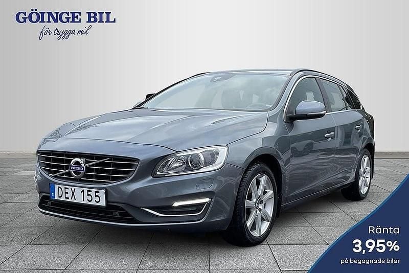 Grå Begagnad 2018 Volvo V60 Momentum Kombi | 179 000 kr (Bra pris) - Bild 1/2