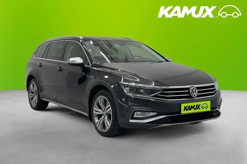Silver/grå Begagnad 2020 VW Passat Kombi | 214 900 kr (Lite dyr) - Bild 1/2