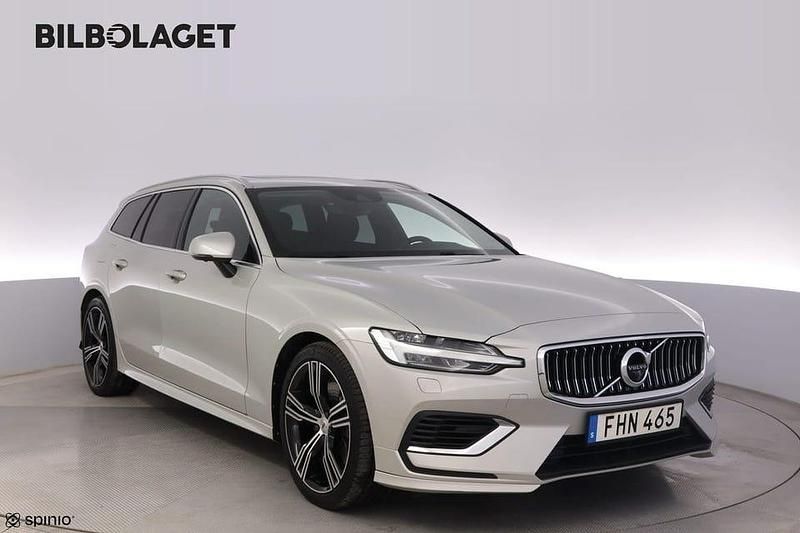 Begagnad Volvo V60 Inscription 397 HK (291 kW) 2021 Vit Kombi
