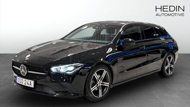 Begagnad Mercedes CLA180 Shooting Brake 136 HK (100 kW) 2019 Svart Kombi