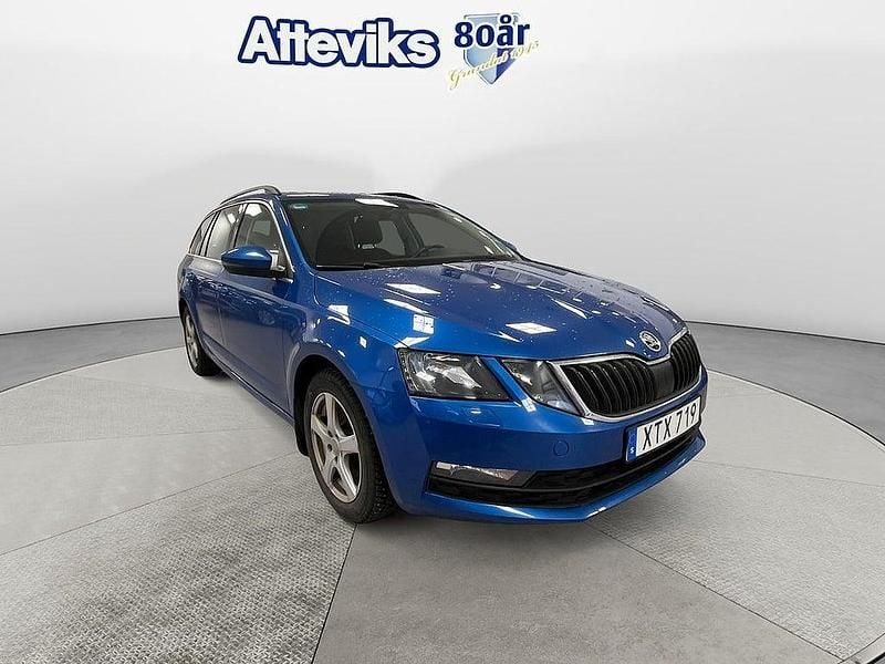 Blå Begagnad 2018 Skoda Octavia Kombi | 129 000 kr (Marknadspris) - Bild 1/4