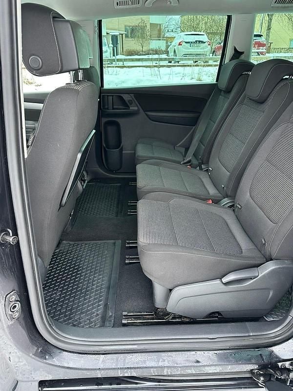 Begagnad VW Sharan 150 HK (110 kW) 2016 Minibuss