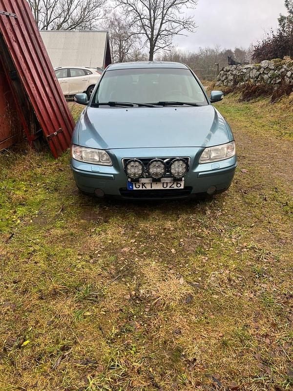 Begagnad 2008 Volvo S60 Sedan | 22 500 kr (Marknadspris) - Bild 1/4